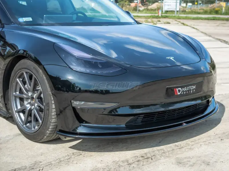 Maxton Design Front Splitter Tesla Model 3 2017- - Image 3
