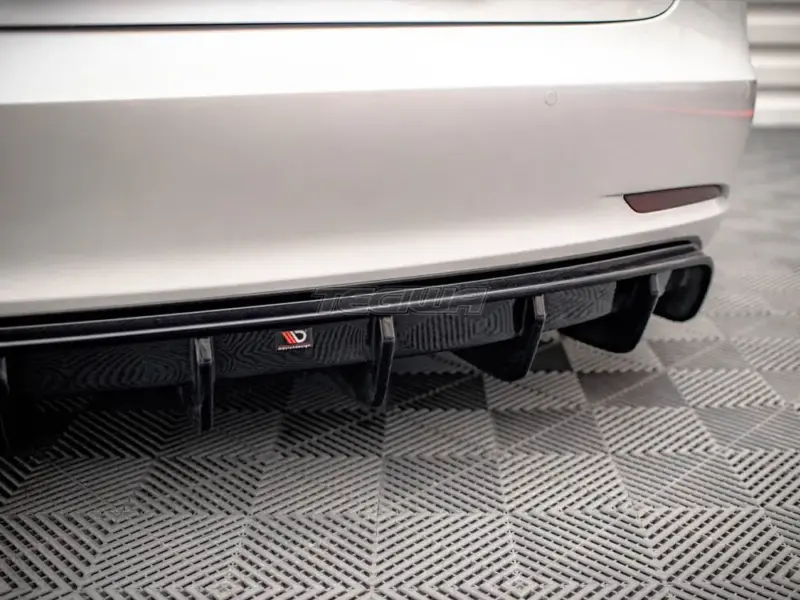 Maxton Design Rear Valance V.2 Tesla Model 3 2017- - Image 6