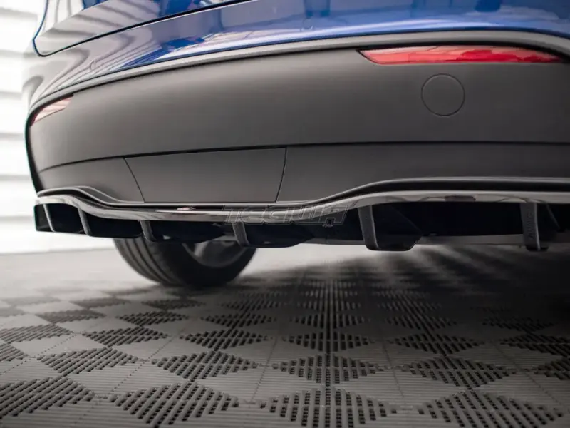 Maxton Design Central Rear Splitter Vertical Bars Tesla Model Y - Image 4