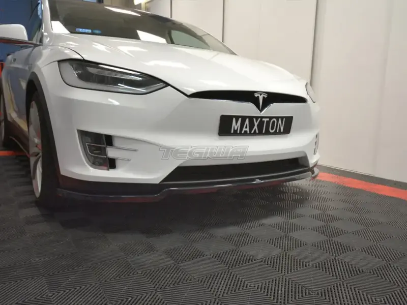Maxton Design Front Splitter V.1 Tesla Model X 2015- - Image 2