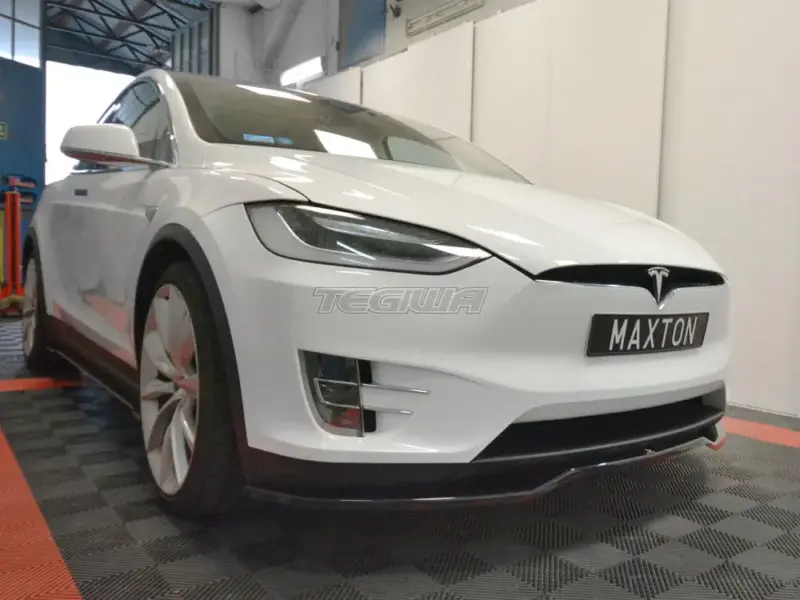 Maxton Design Front Splitter V.2 Tesla Model X 2015- - Image 2